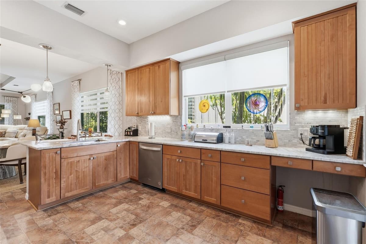 1509 SCARLETT AVENUE — photo 12 of 42