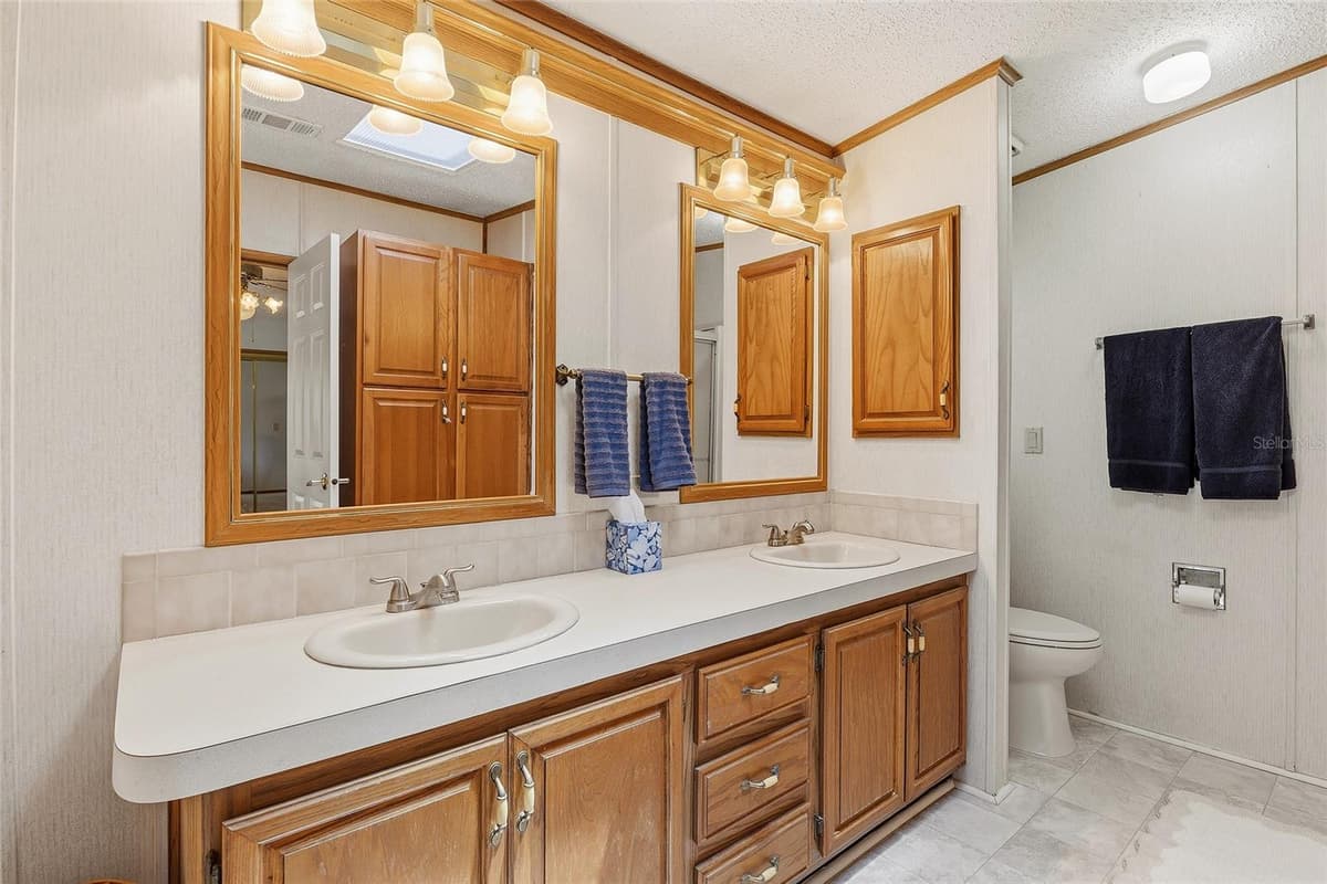 621 STARBOARD AVENUE — photo 42 of 84