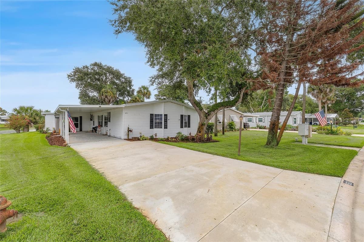 621 STARBOARD AVENUE — photo 18 of 84