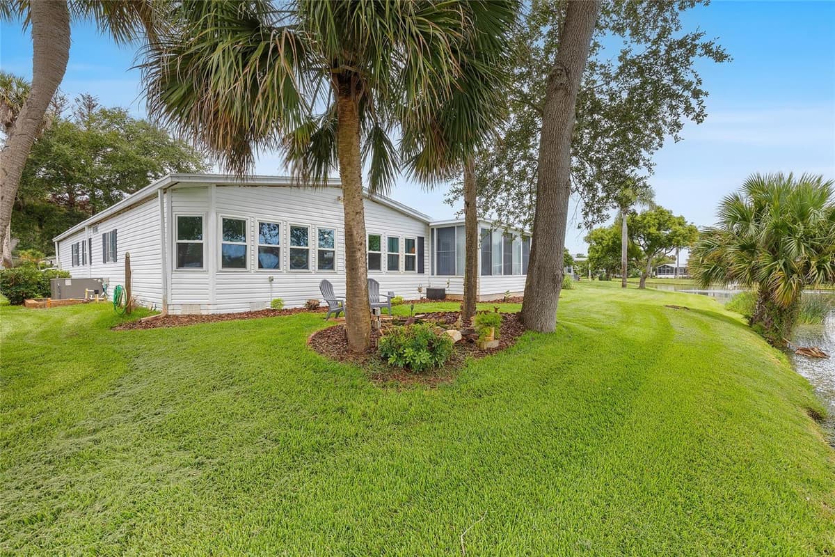 621 STARBOARD AVENUE — photo 27 of 84