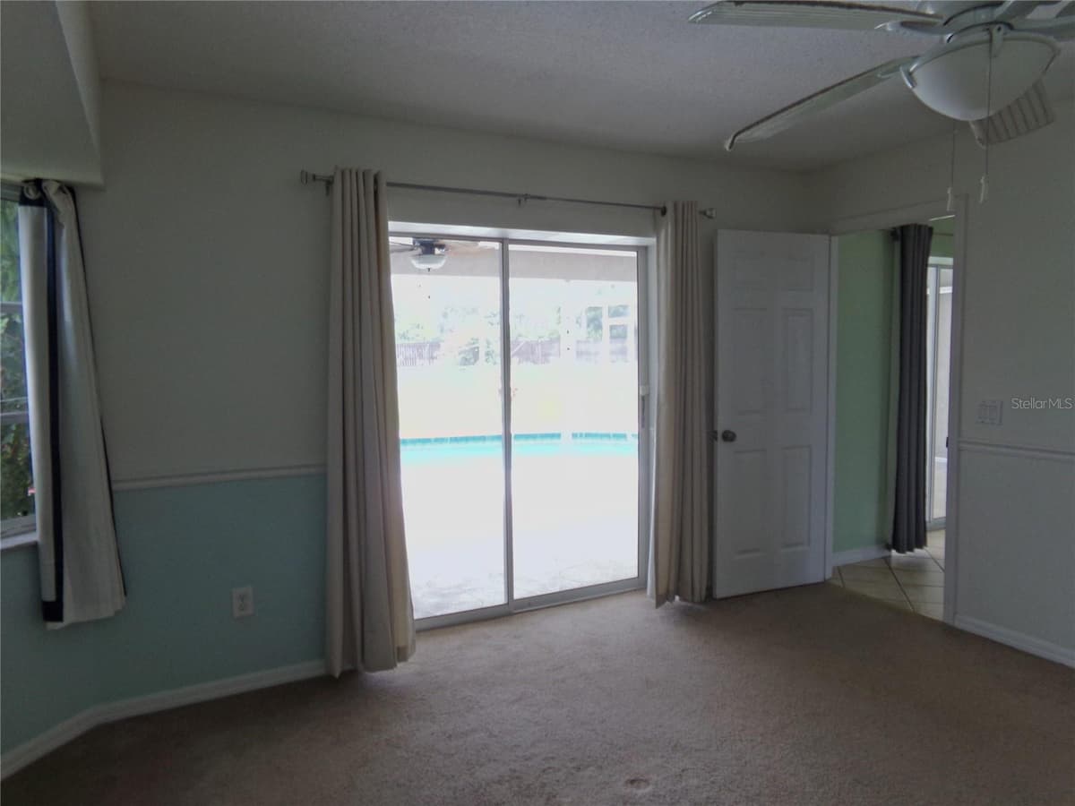 7202 MAMOUTH STREET — photo 11 of 24