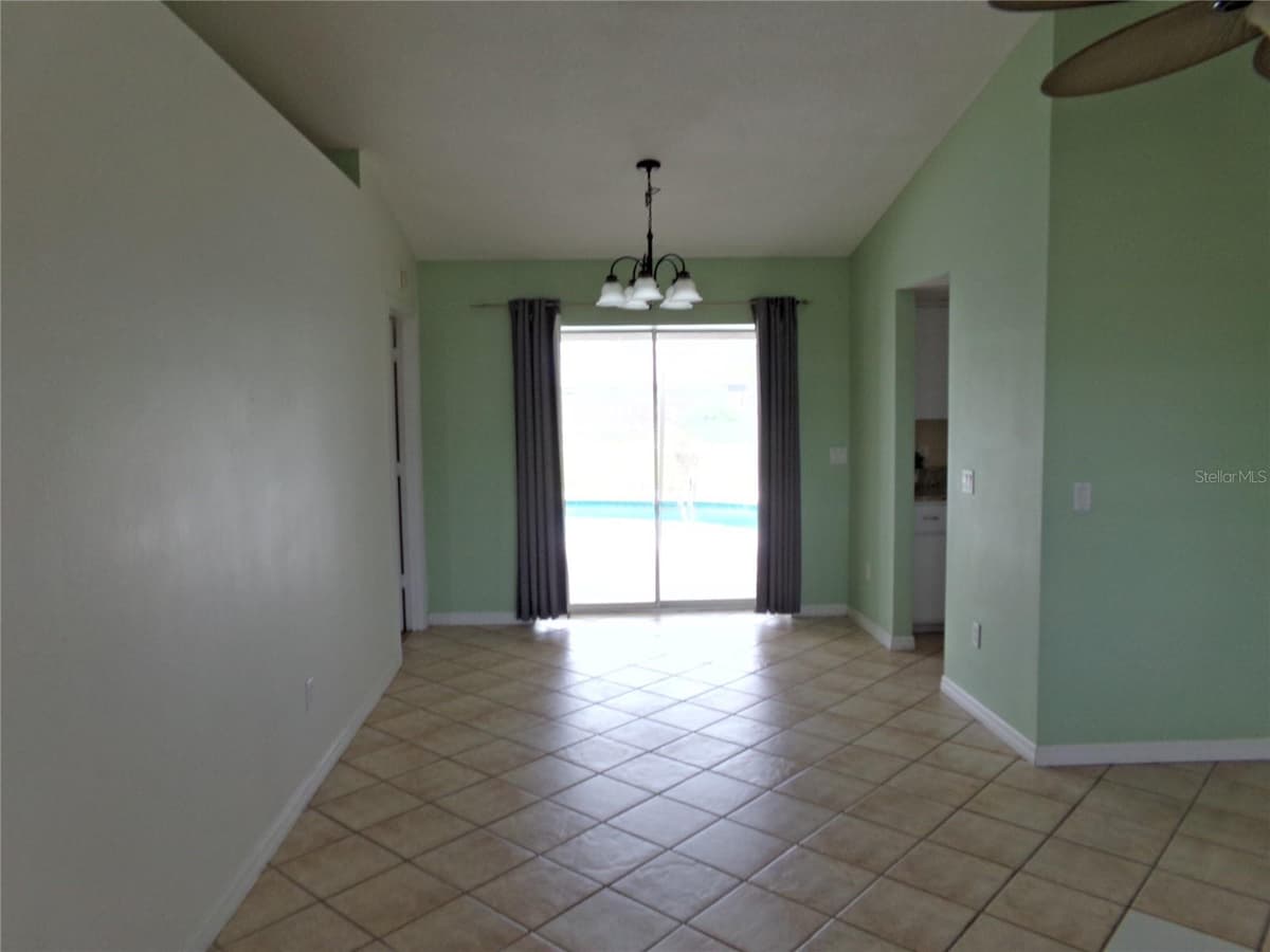 7202 MAMOUTH STREET — photo 8 of 24