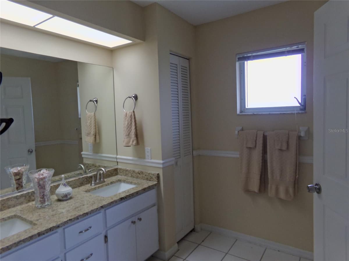 7202 MAMOUTH STREET — photo 12 of 24