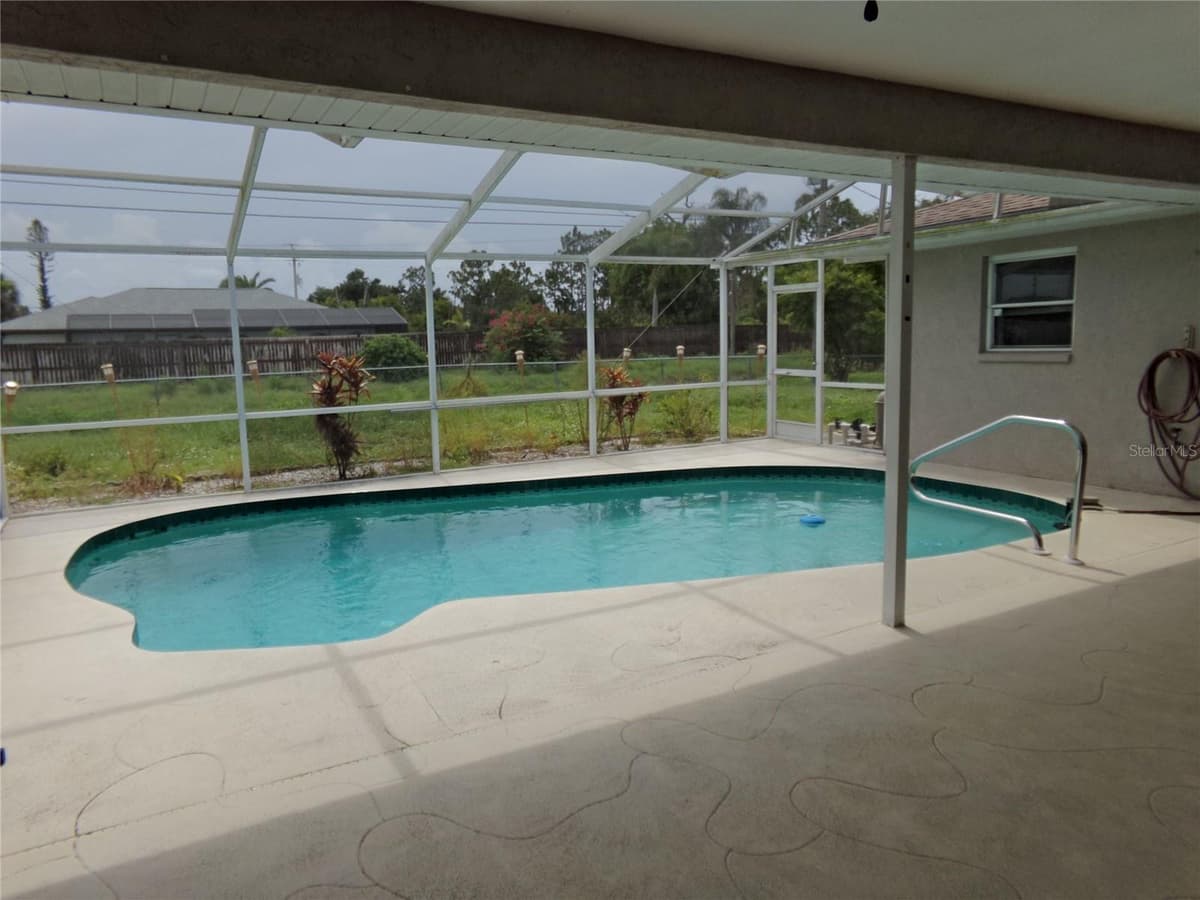 7202 MAMOUTH STREET — photo 21 of 24