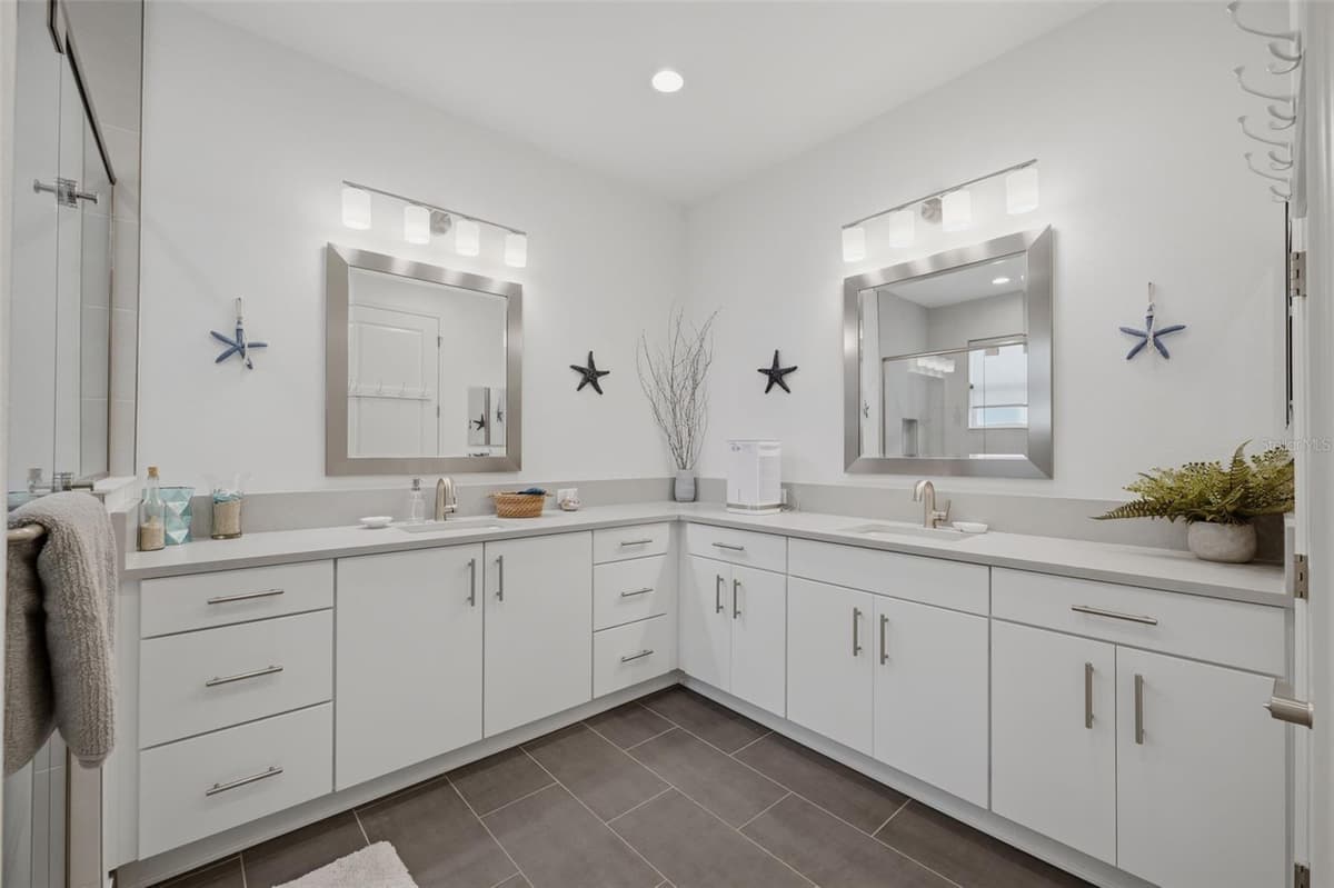 3101 MALTA AVENUE — photo 17 of 31