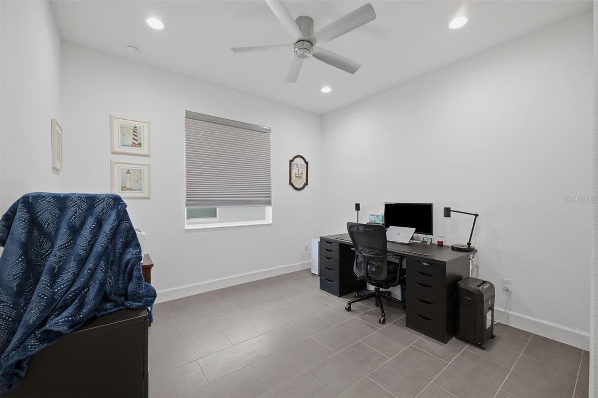 3101 MALTA AVENUE — photo 24 of 31
