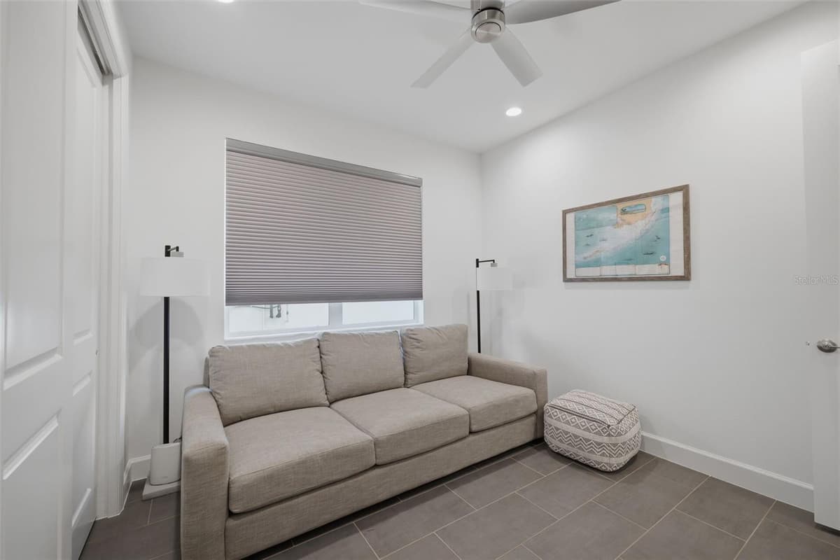 3101 MALTA AVENUE — photo 22 of 31