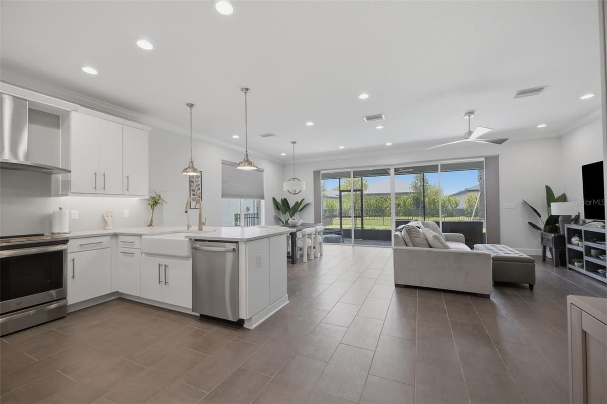 3101 MALTA AVENUE — photo 12 of 31