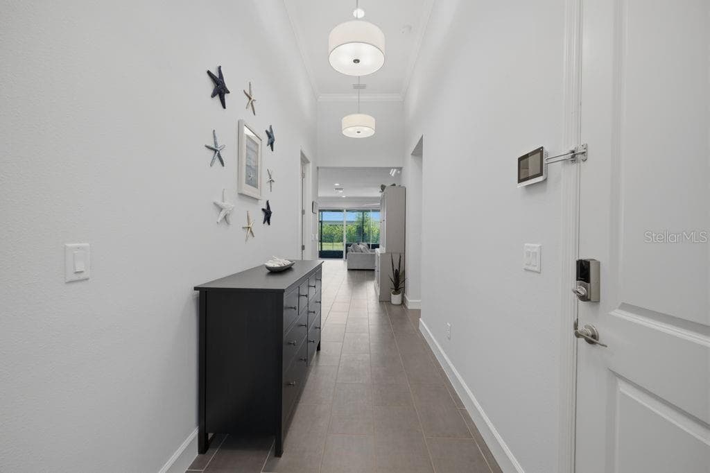3101 MALTA AVENUE — photo 4 of 31