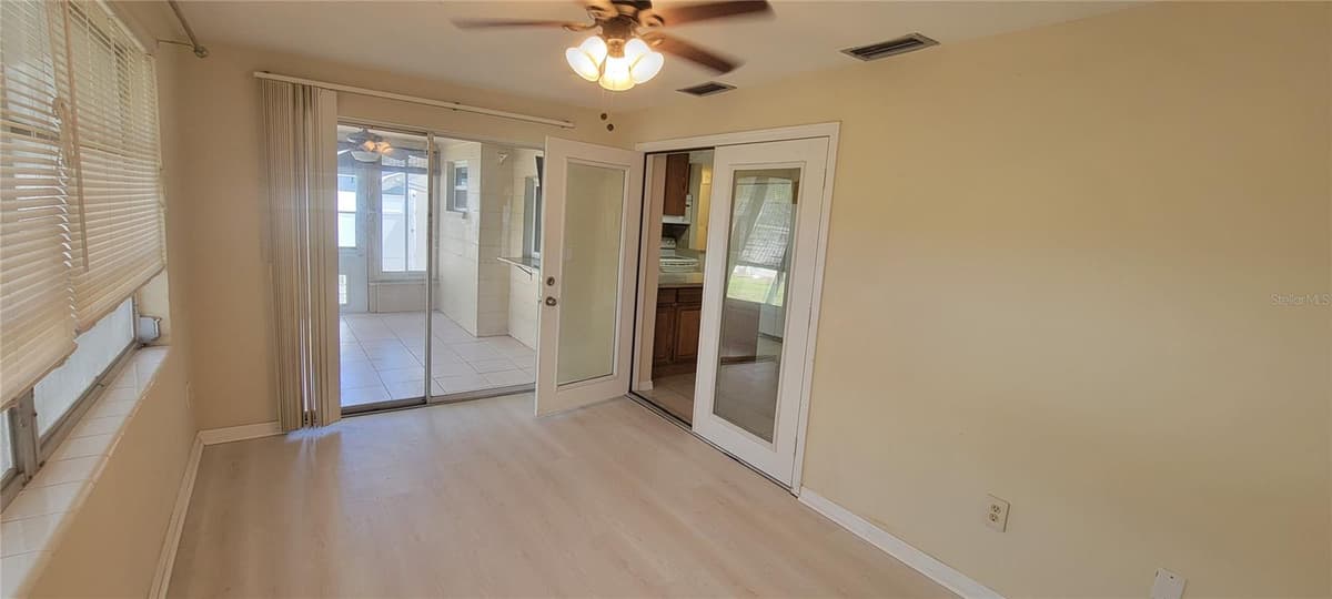 3243 BAYPORT DRIVE — photo 16 of 37