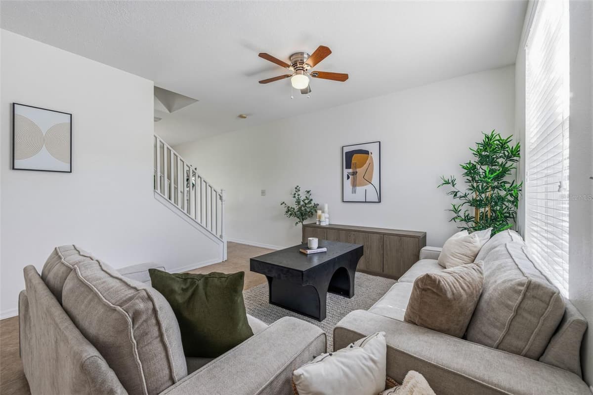 515 SWEET HOLLOW PLACE — photo 7 of 28