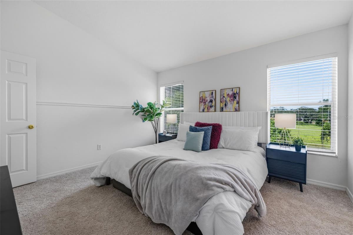 515 SWEET HOLLOW PLACE — photo 18 of 28