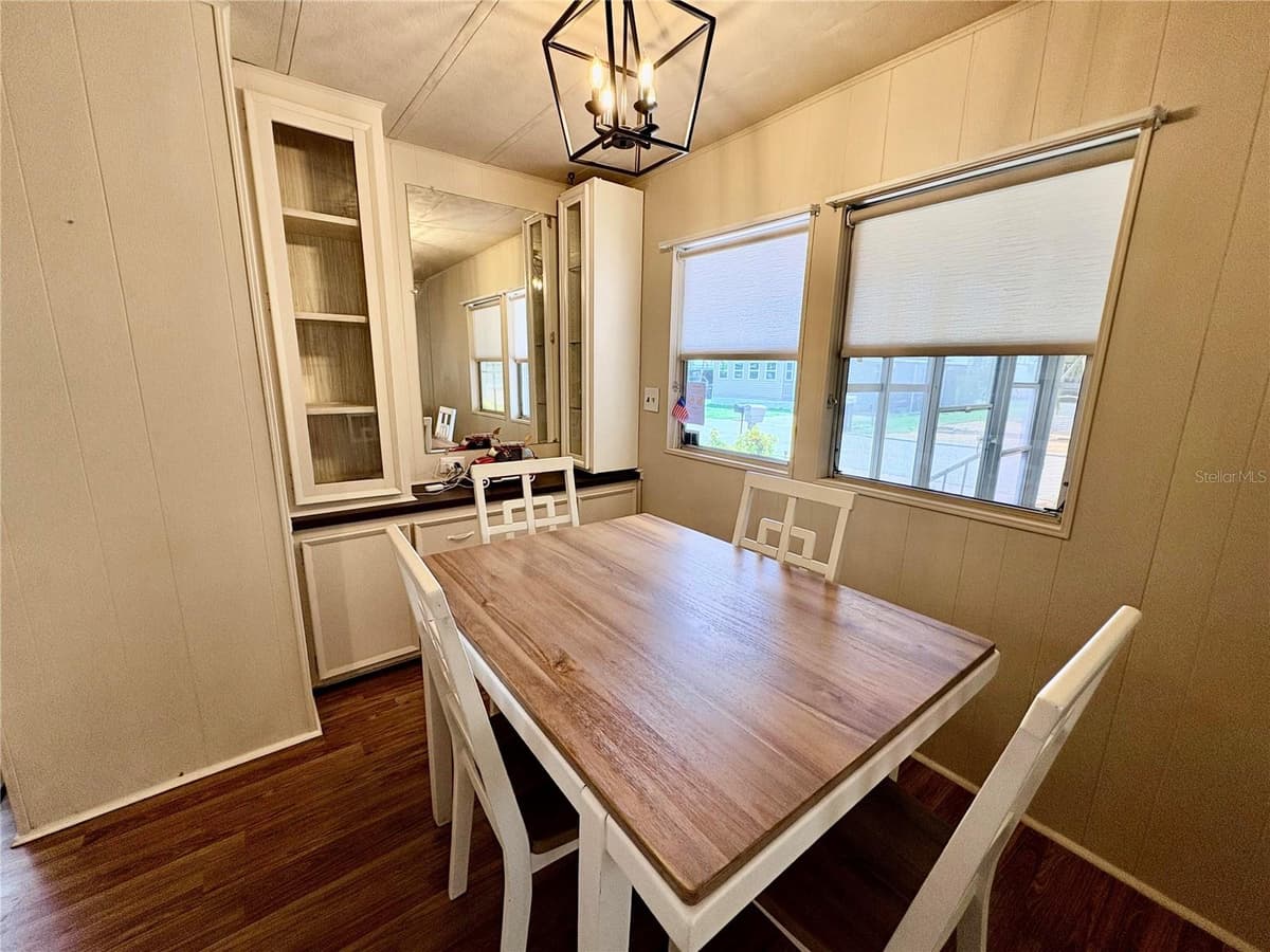 2790 INDIANWOOD DRIVE — photo 10 of 25
