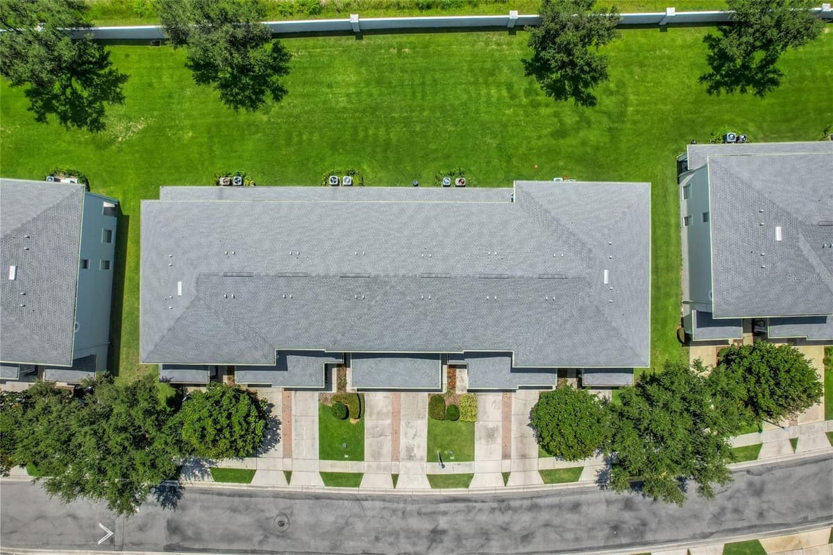 9408 FLOWERING COTTONWOOD ROAD — photo 7 of 47