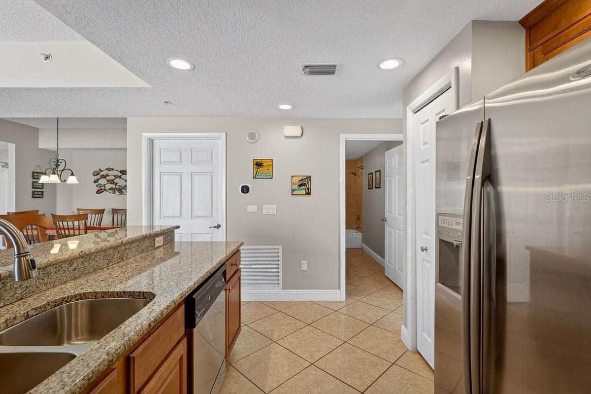 3799 ATLANTIC AVENUE — photo 20 of 49