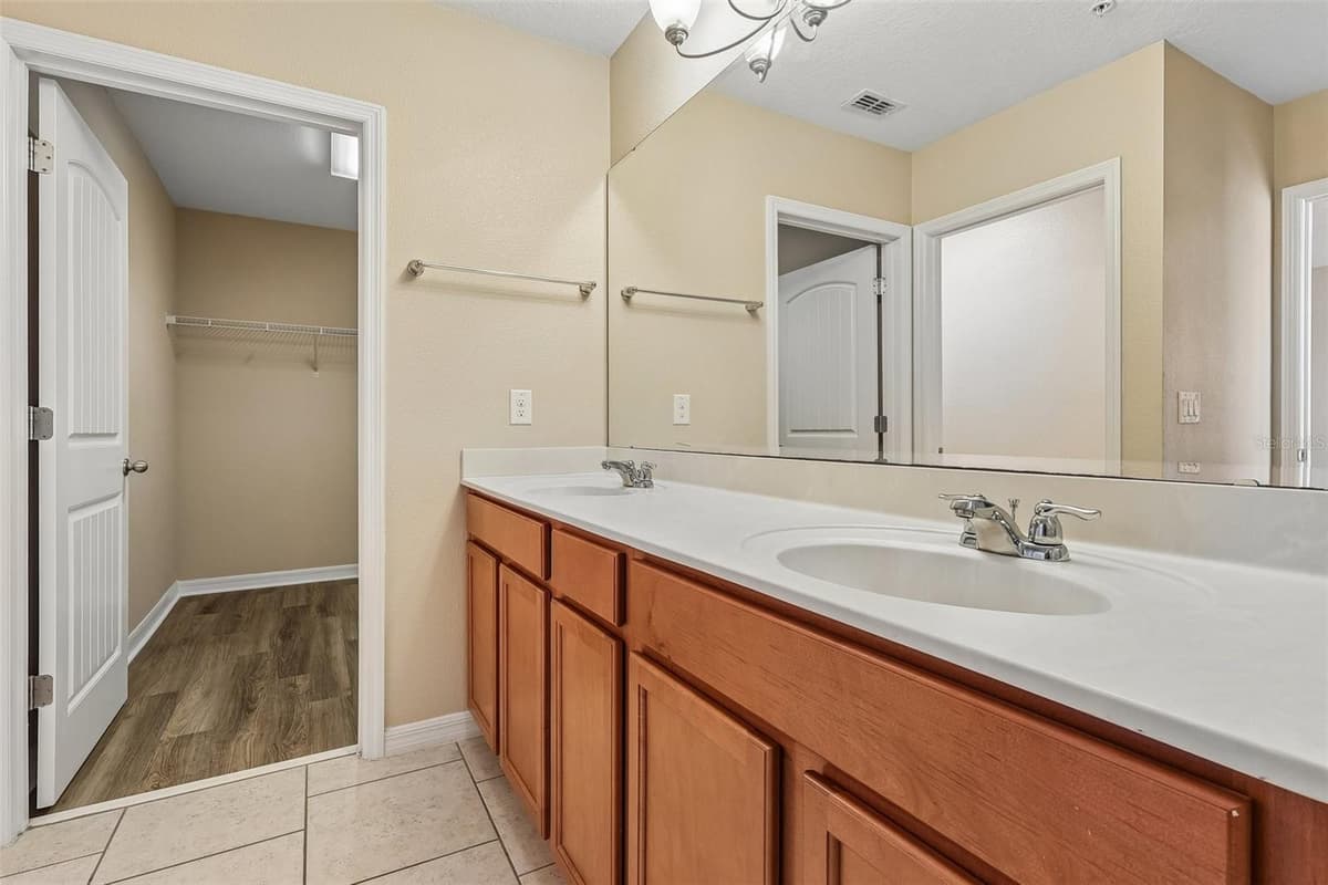 1570 SOFTSHELL STREET — photo 28 of 36