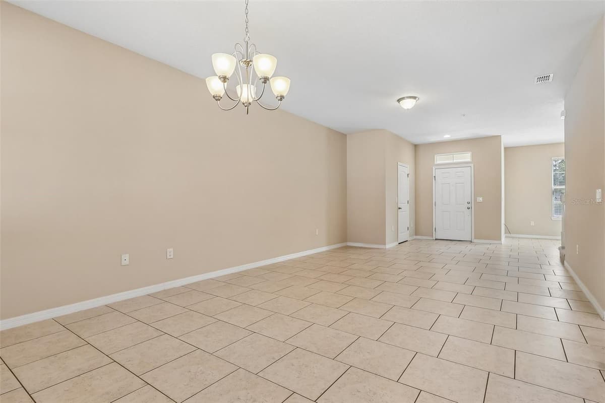 1570 SOFTSHELL STREET — photo 7 of 36