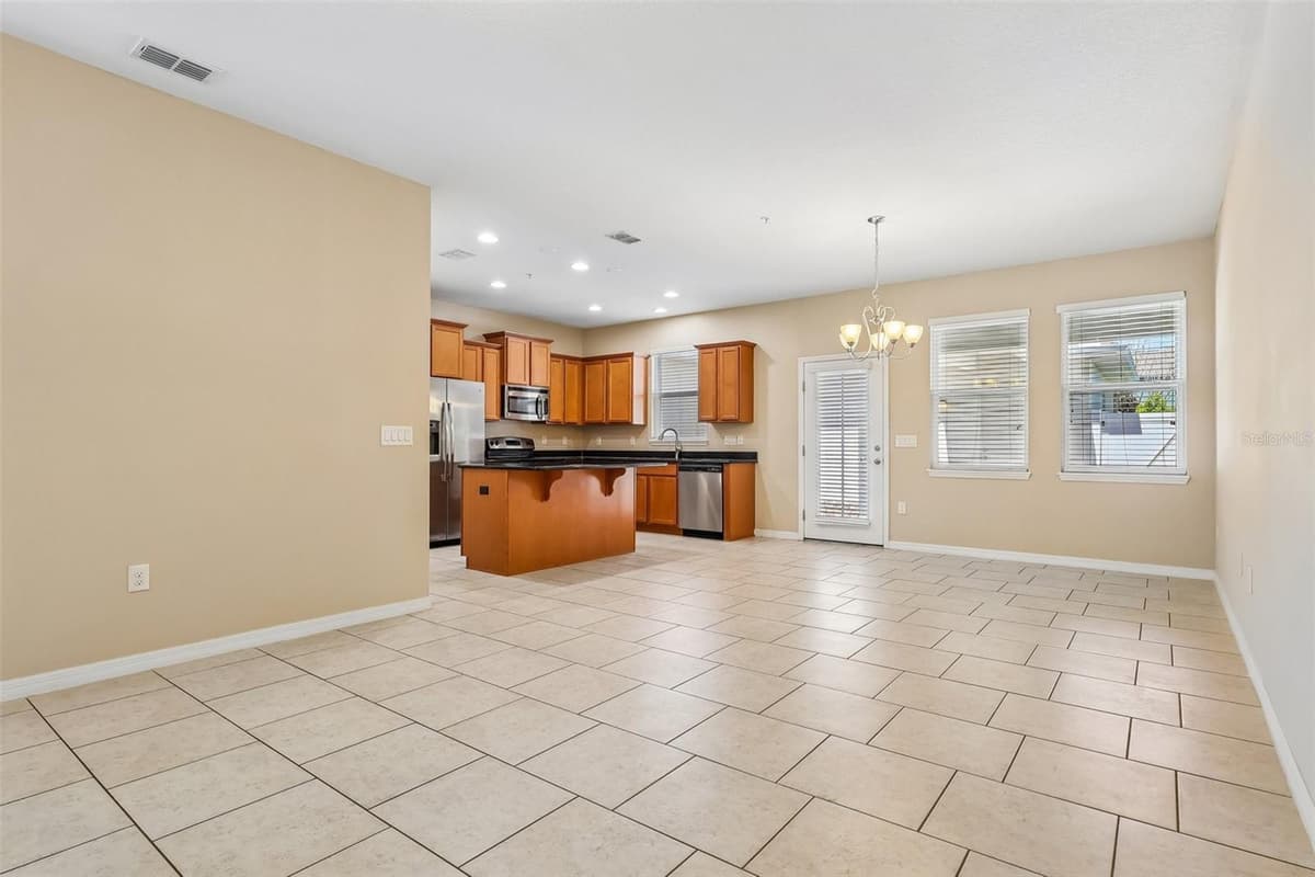 1570 SOFTSHELL STREET — photo 11 of 36