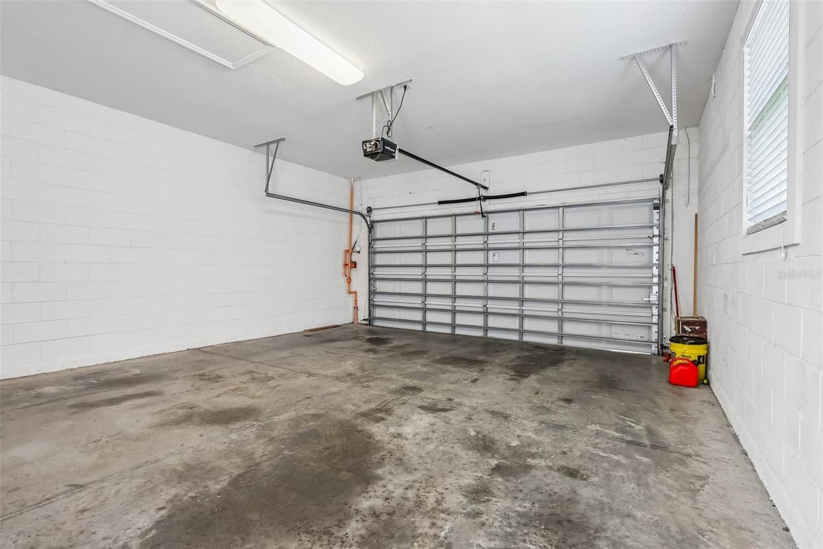 1570 SOFTSHELL STREET — photo 35 of 36
