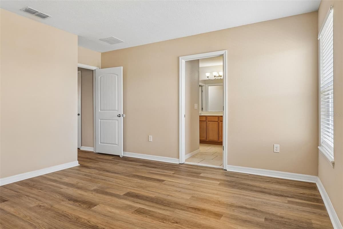 1570 SOFTSHELL STREET — photo 24 of 36