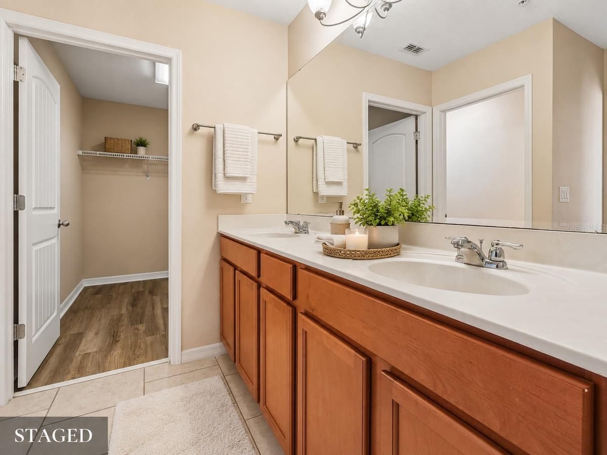 1570 SOFTSHELL STREET — photo 27 of 36