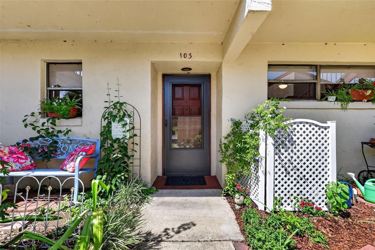4300 BAYWOOD BOULEVARD — photo 4 of 37