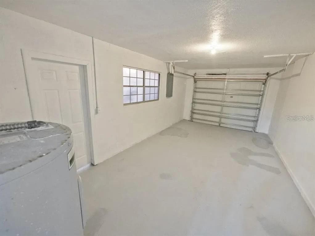 2131 HAINLIN COURT — photo 33 of 40