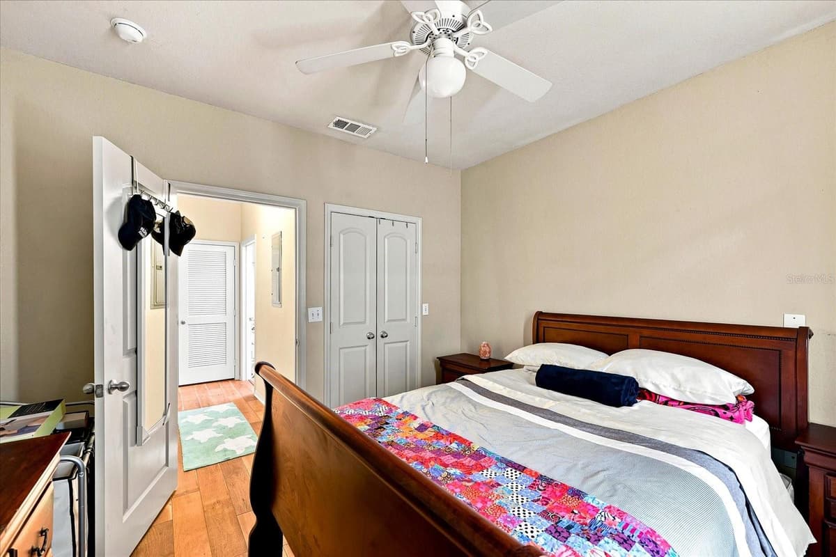 4221 SPRUCE STREET — photo 13 of 22
