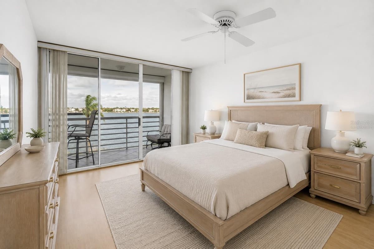 6001 BAHIA DEL MAR CIRCLE — photo 13 of 36