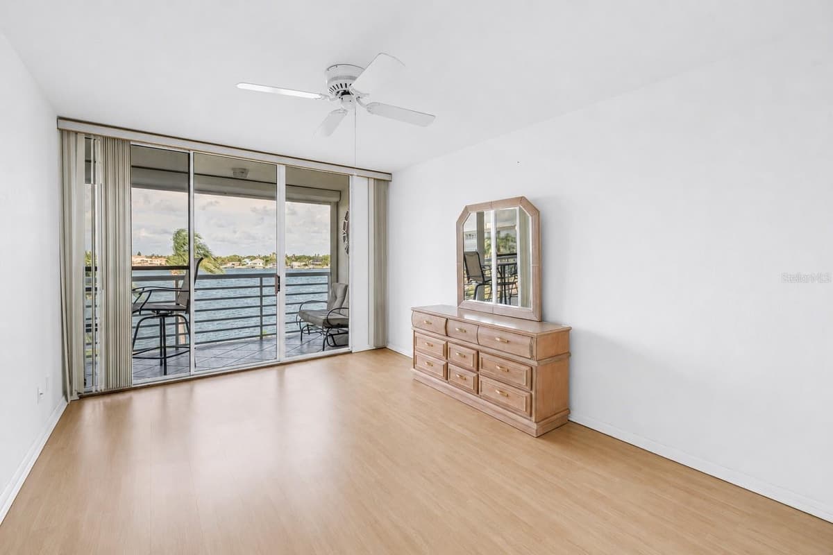 6001 BAHIA DEL MAR CIRCLE — photo 12 of 36