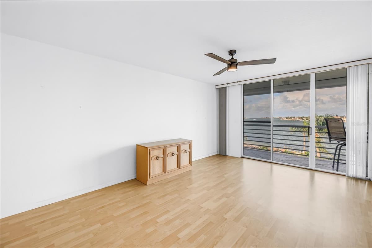 6001 BAHIA DEL MAR CIRCLE — photo 10 of 36