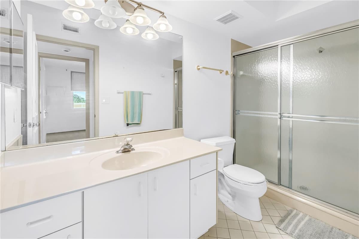 6001 BAHIA DEL MAR CIRCLE — photo 21 of 36