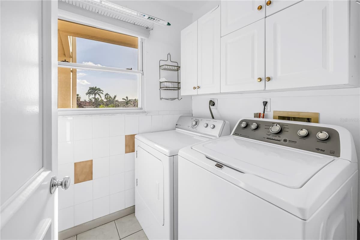 6001 BAHIA DEL MAR CIRCLE — photo 6 of 36