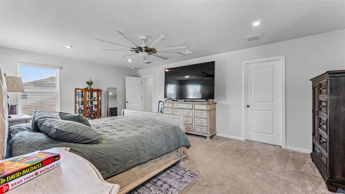 3205 LA SALLE STREET — photo 31 of 65