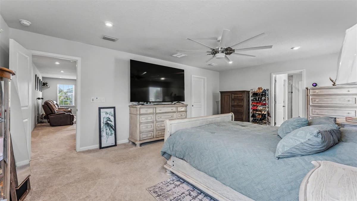 3205 LA SALLE STREET — photo 30 of 65