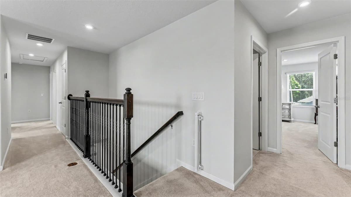 3205 LA SALLE STREET — photo 28 of 65