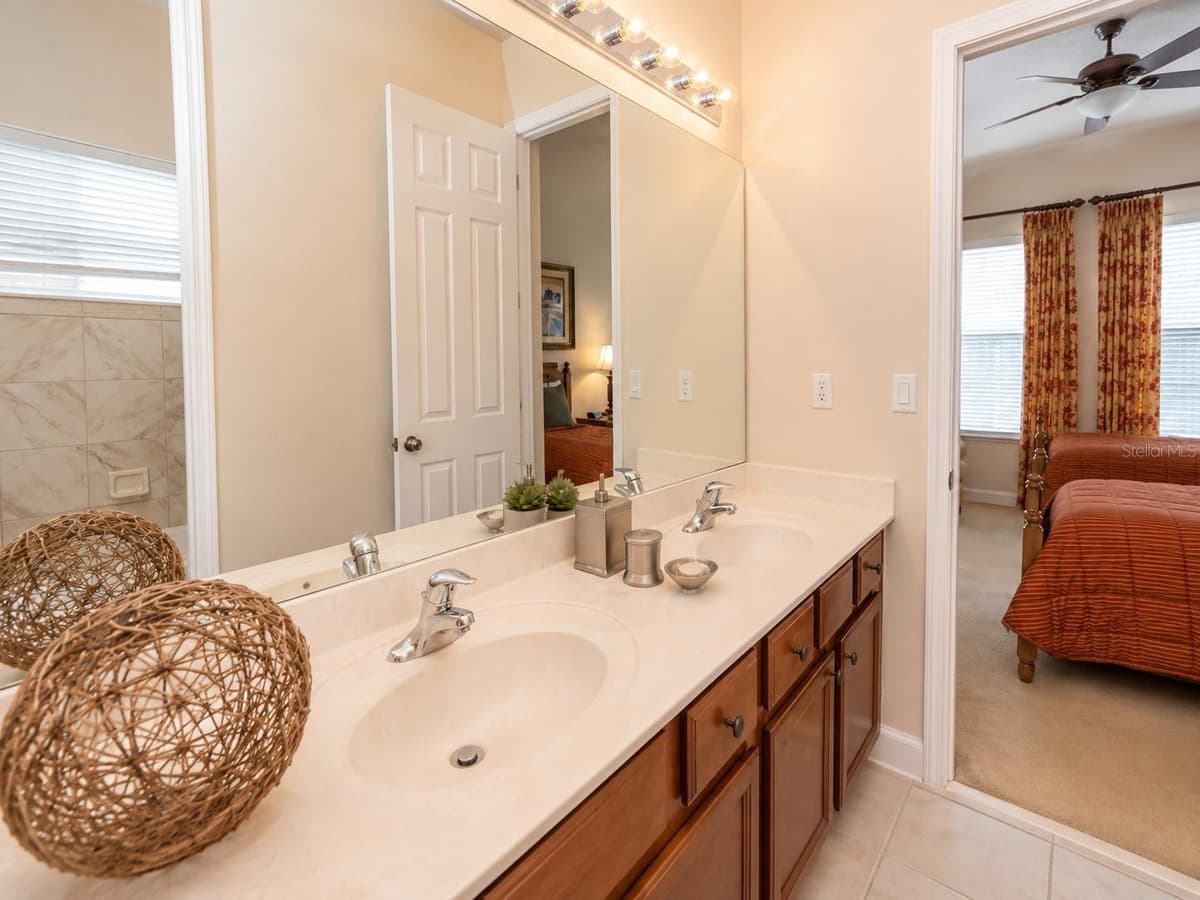 1549 FAIRVIEW CIRCLE — photo 19 of 27