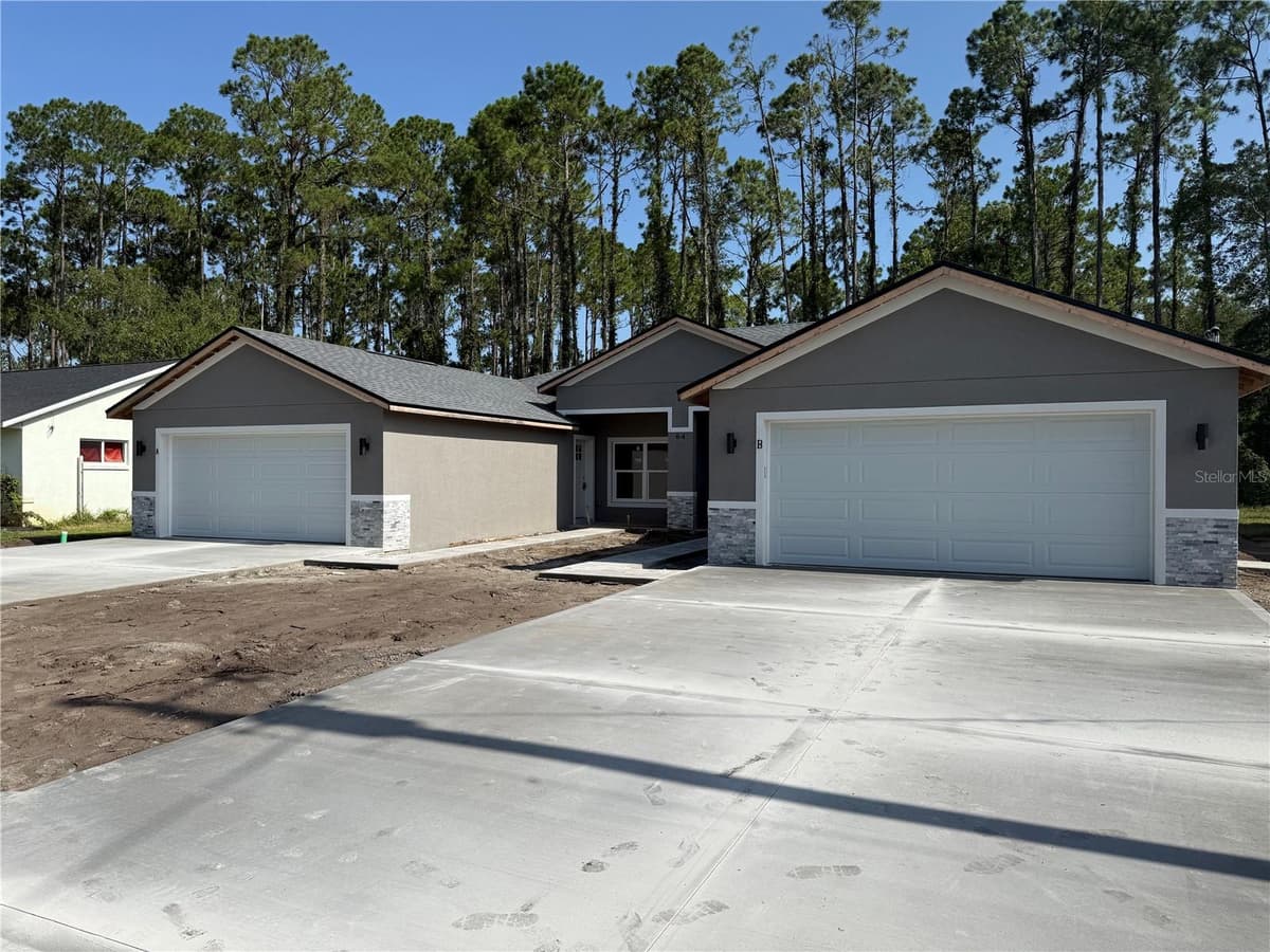 64 EMERSON DRIVE — photo 1 of 8