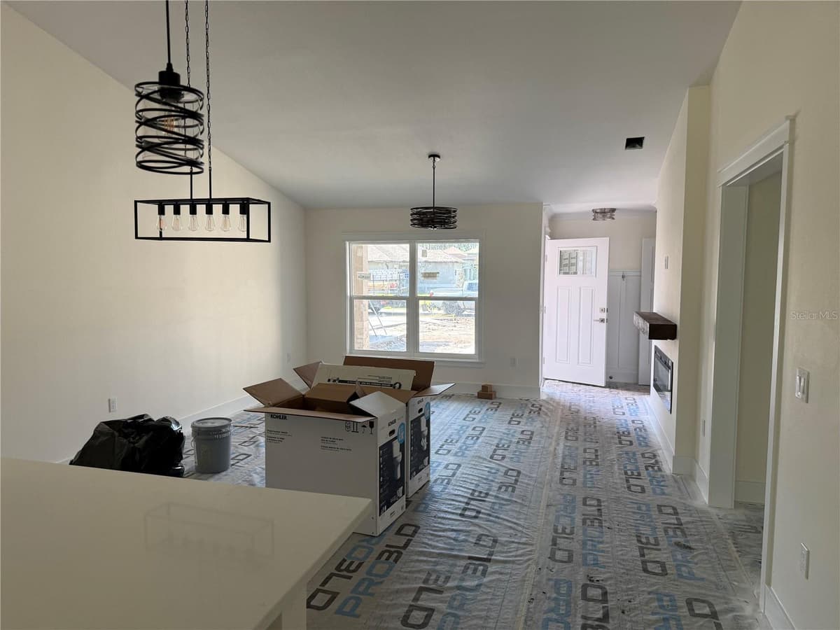 64 EMERSON DRIVE — photo 3 of 8