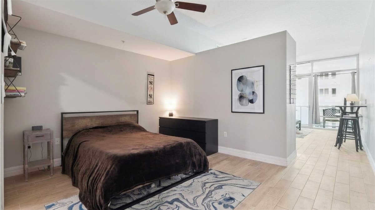 101 EOLA DRIVE — photo 12 of 20