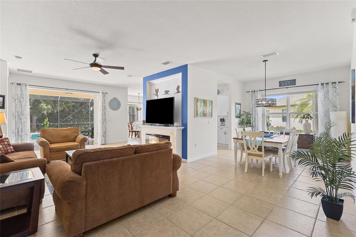 11739 FENNEMORE WAY — photo 7 of 55