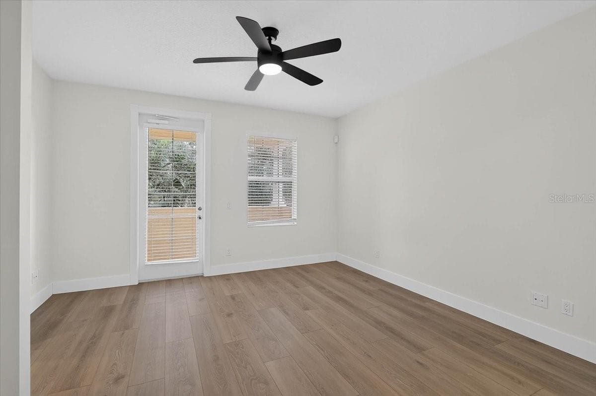 5975 GIARDINO LANE — photo 11 of 37