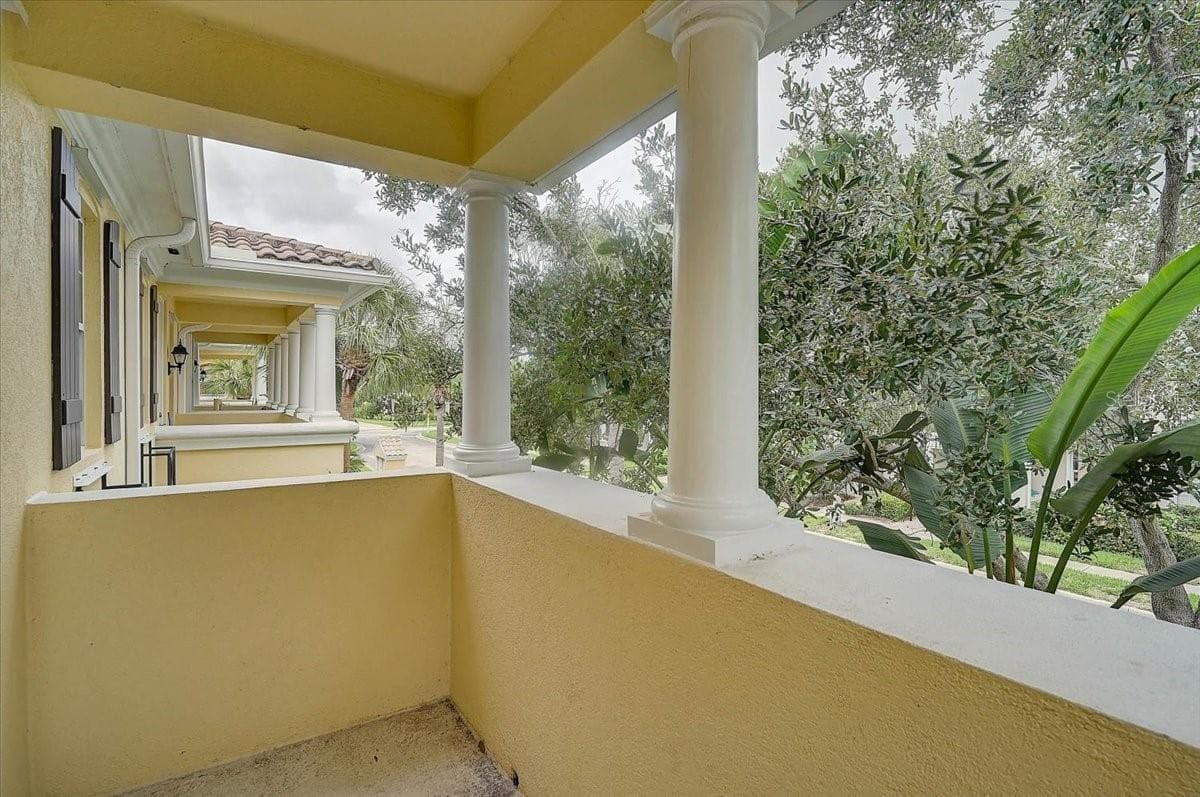 5975 GIARDINO LANE — photo 8 of 37