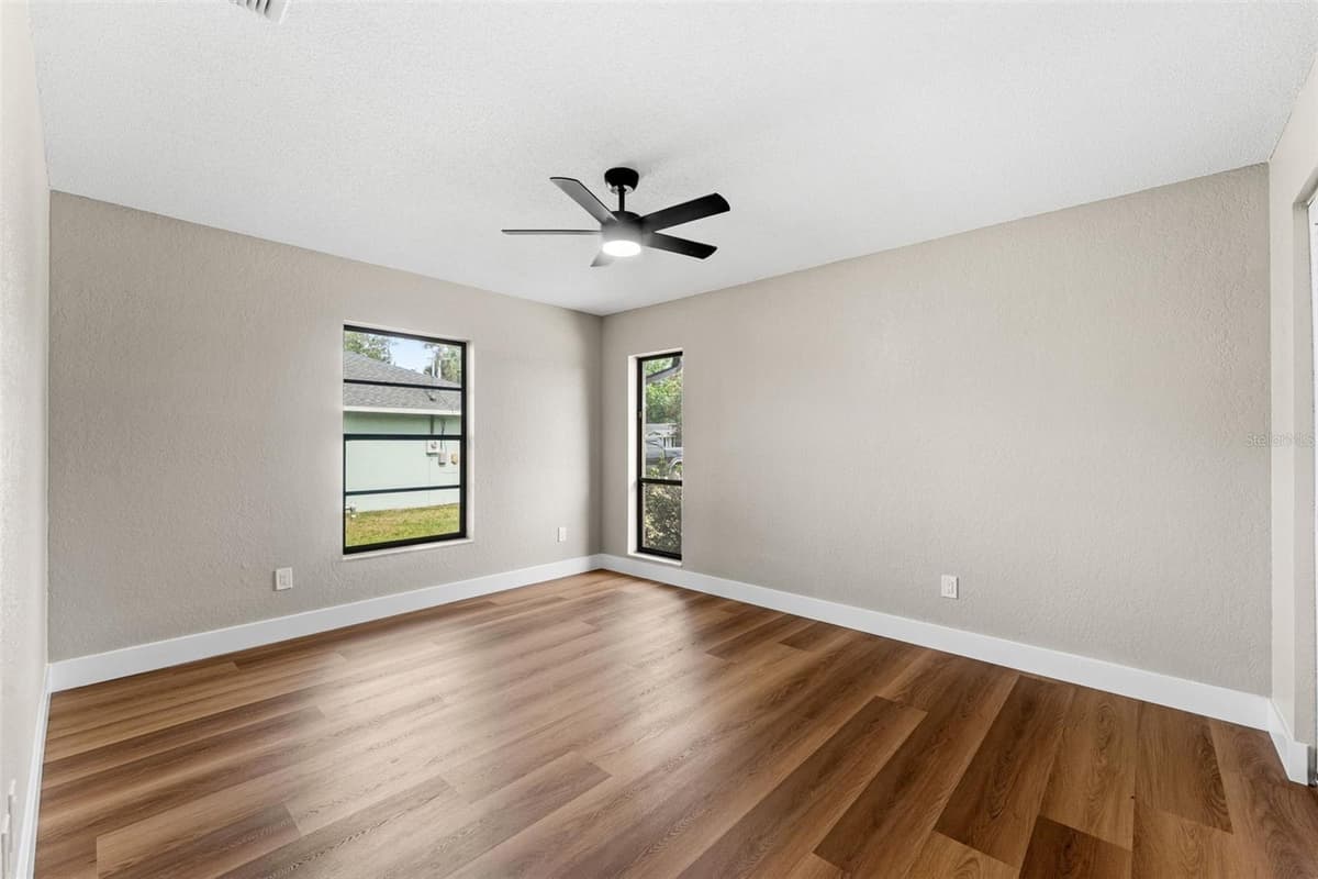 117 POINCIANA ROAD — photo 25 of 68