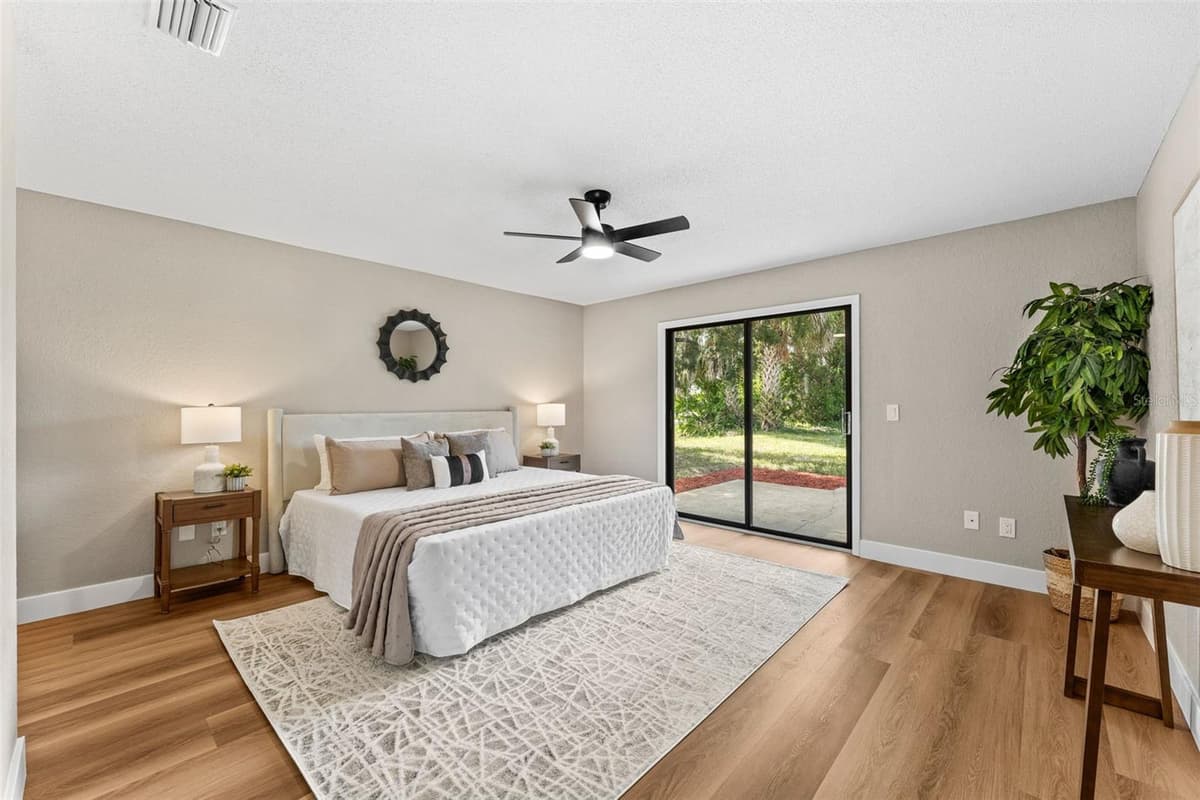 117 POINCIANA ROAD — photo 17 of 68