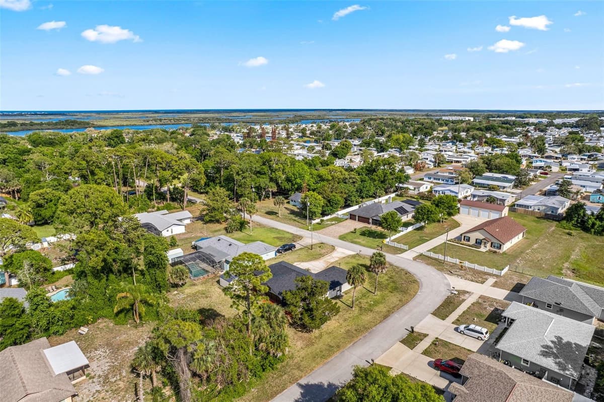 117 POINCIANA ROAD — photo 43 of 68