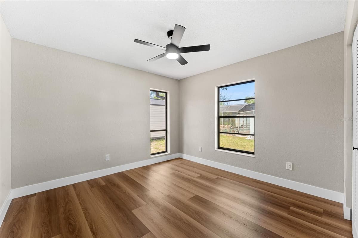 117 POINCIANA ROAD — photo 28 of 68