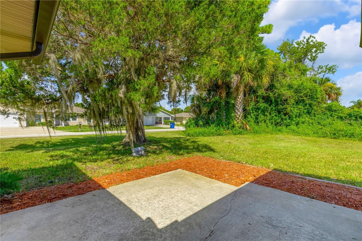 117 POINCIANA ROAD — photo 37 of 68