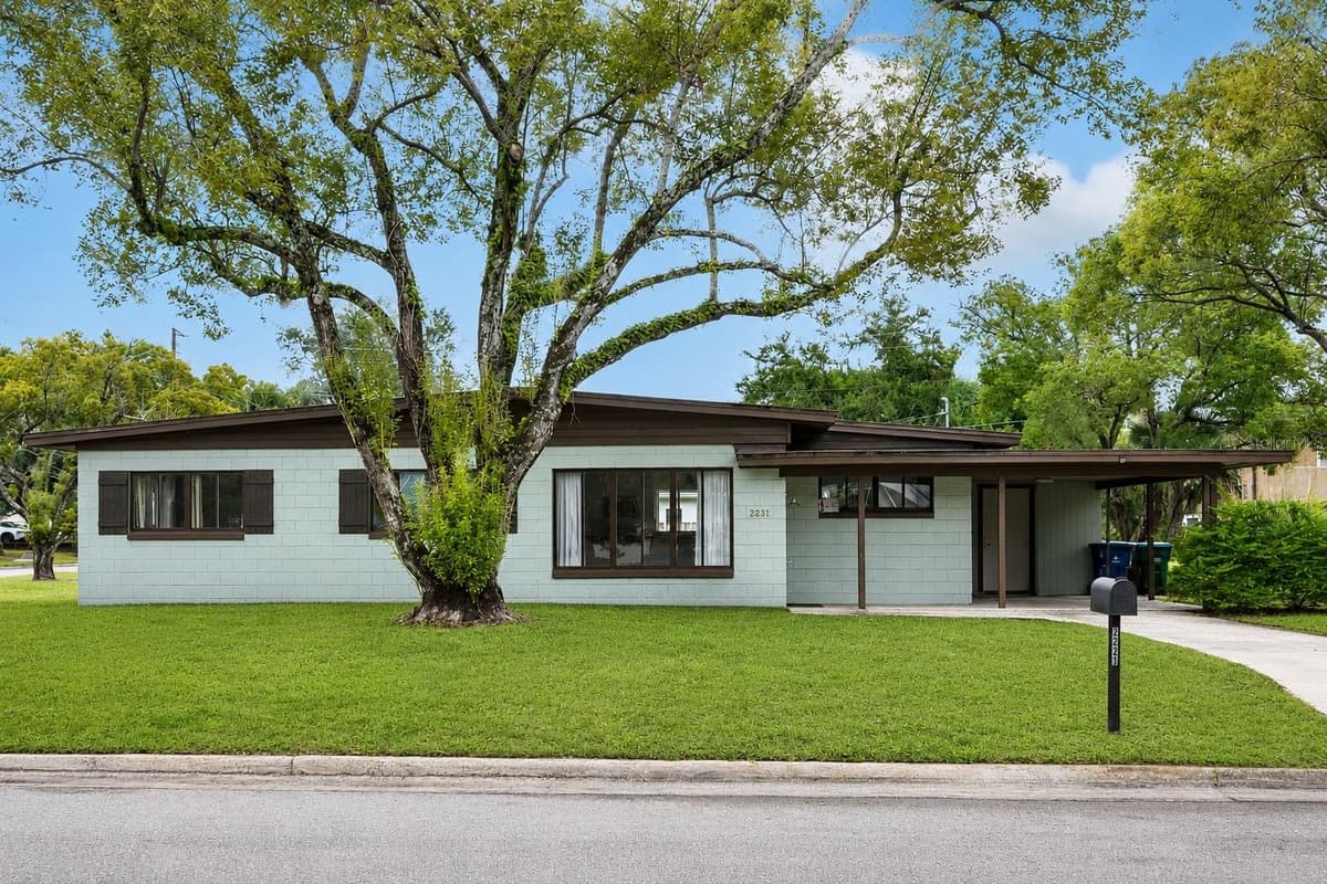 2231 NAIRN DRIVE — photo 1 of 2