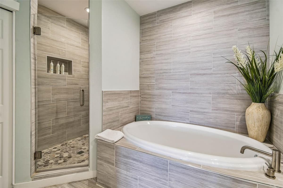530 GULFVIEW BOULEVARD — photo 19 of 42
